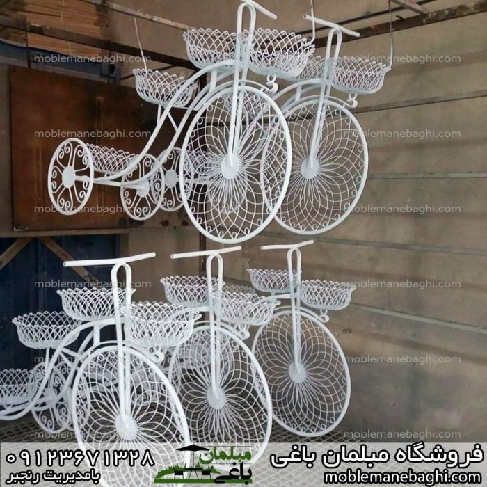 فلاورباکس دوچرخه فلزی رنگ سفید مناسب سه گلدان