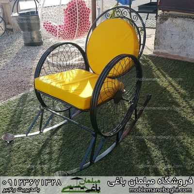 صندلی گهواره ای یا راک فلزی با پارچه ضد آب زرد رنگ بسیار زیبا و آرامبخش مناسب ویلا و باغ و بالکن