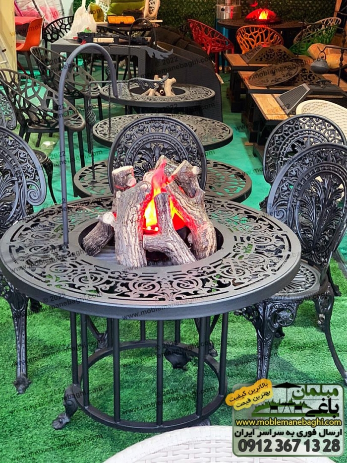 میز ناهارخوری آتشدان مدرن به همراه صندلی آلومینیومی طاووسی در فروشگاه مبلمان باغی